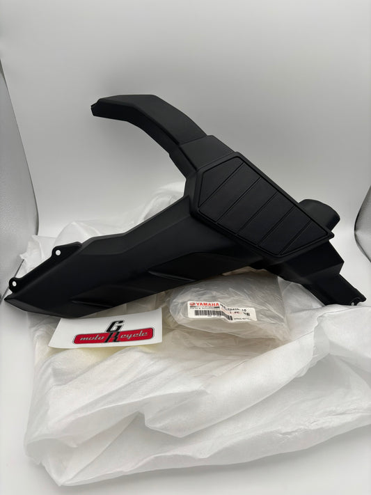 YAMAHA COVER 2 3B4-2842N-10-00 Y227