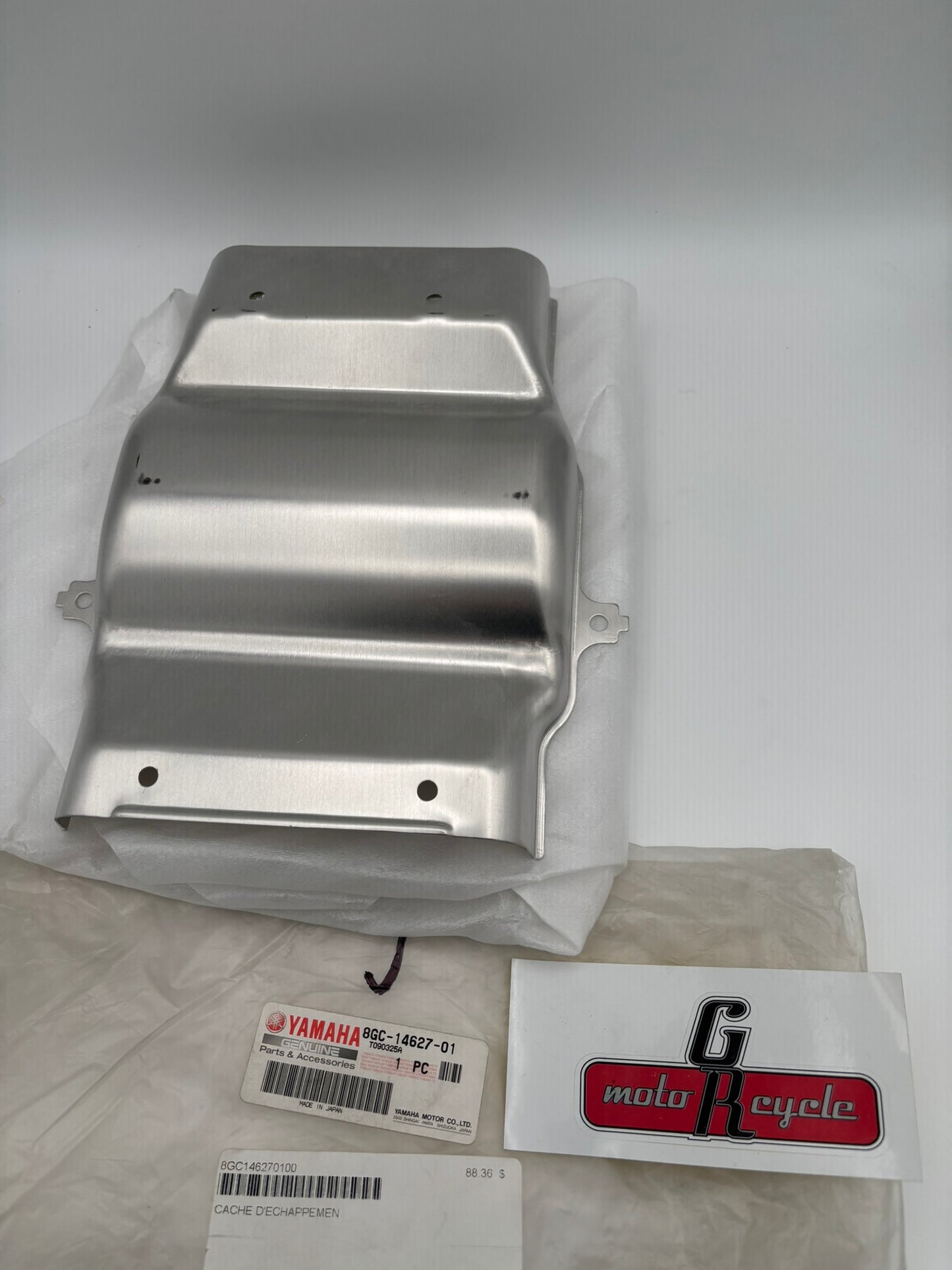 YAMAHA EXHAUST COVER 8GC-14627-01-00 Y227