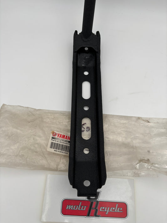 YAMAHA FRONT CARRIER STAY 1 1HP-F4821-00-00 Y229