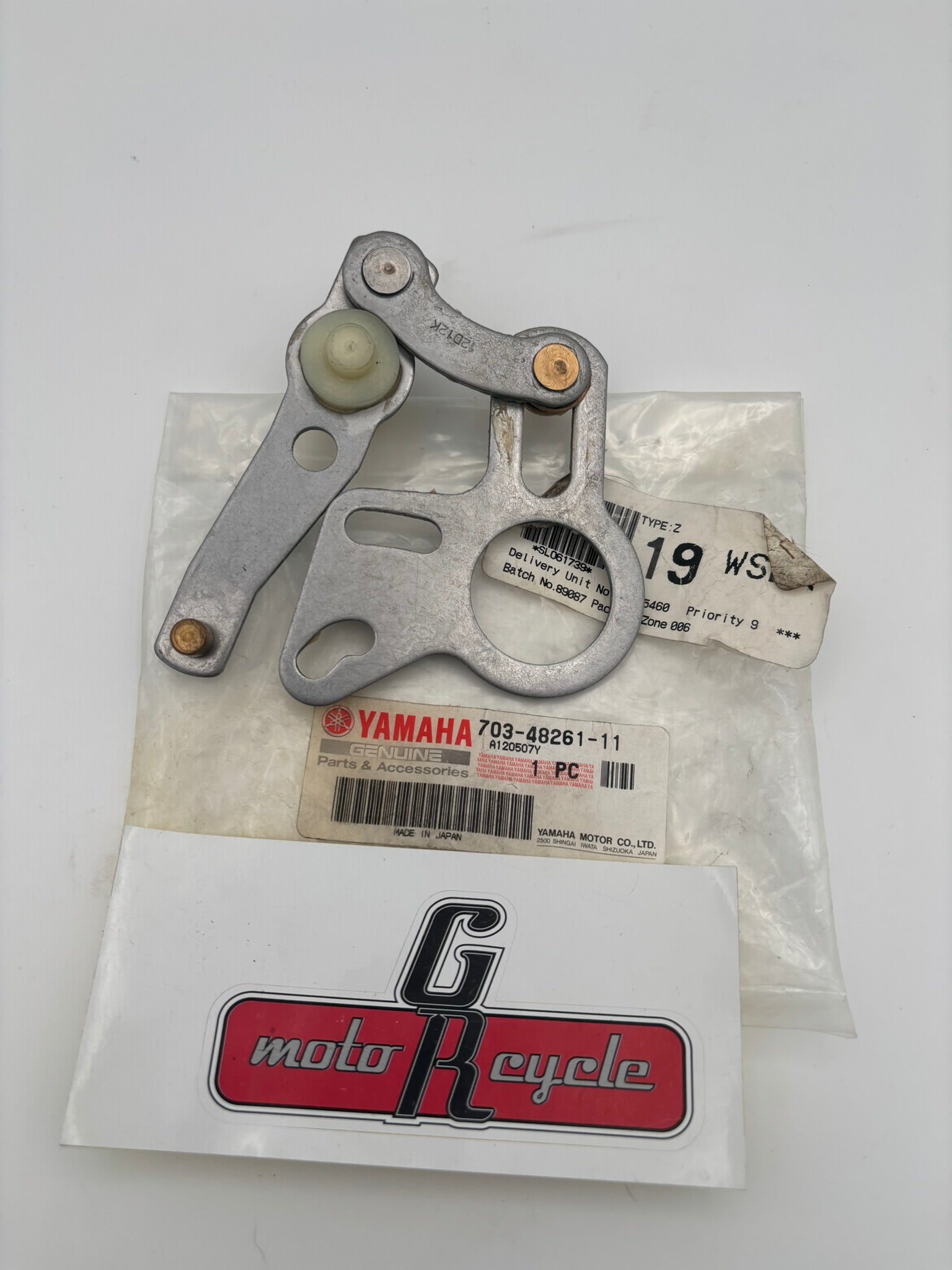 YAMAHA THROTTLE ARM 703-48261-11-00 Y234