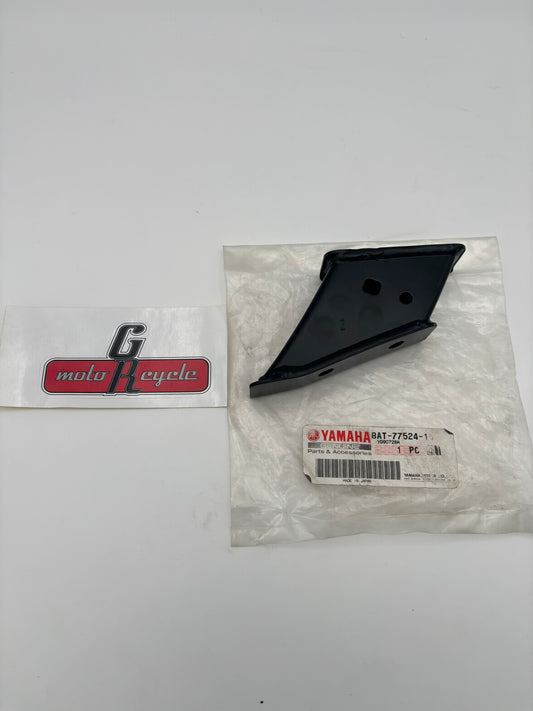 YAMAHA END BUMPER 8AT-77524-10-00 Y234