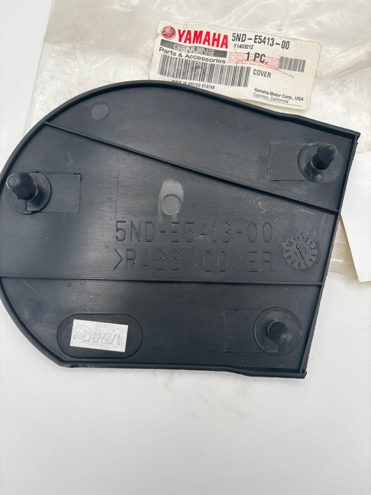 YAMAHA COVER 5ND-E5413-00-00 Y235