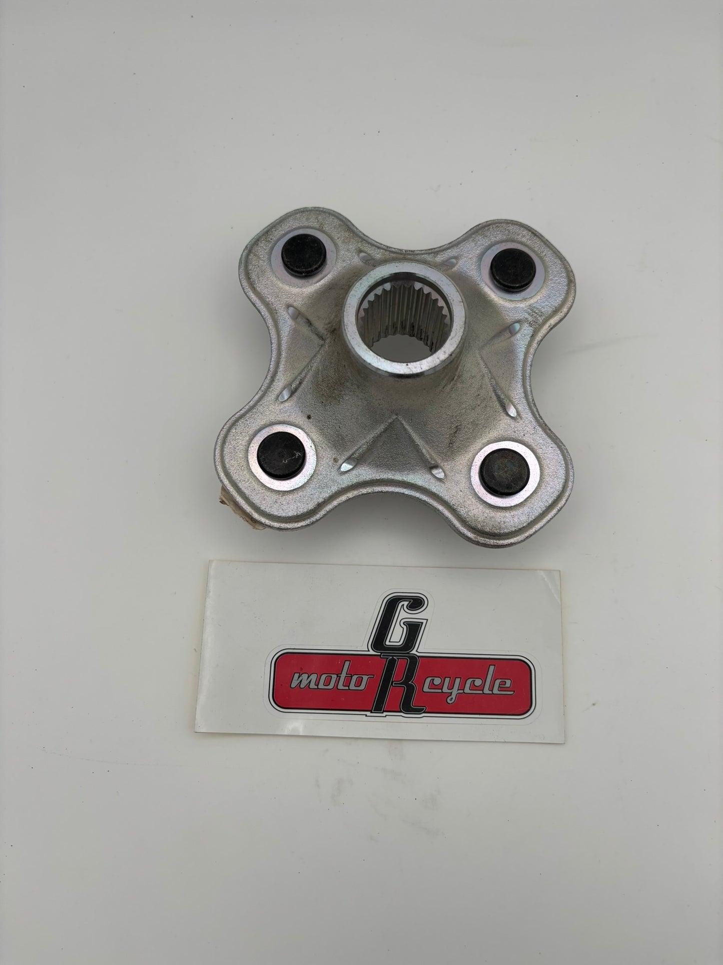 YAMAHA 2003 YFM660F REAR HUB 5KM-25311-10-00 Y236