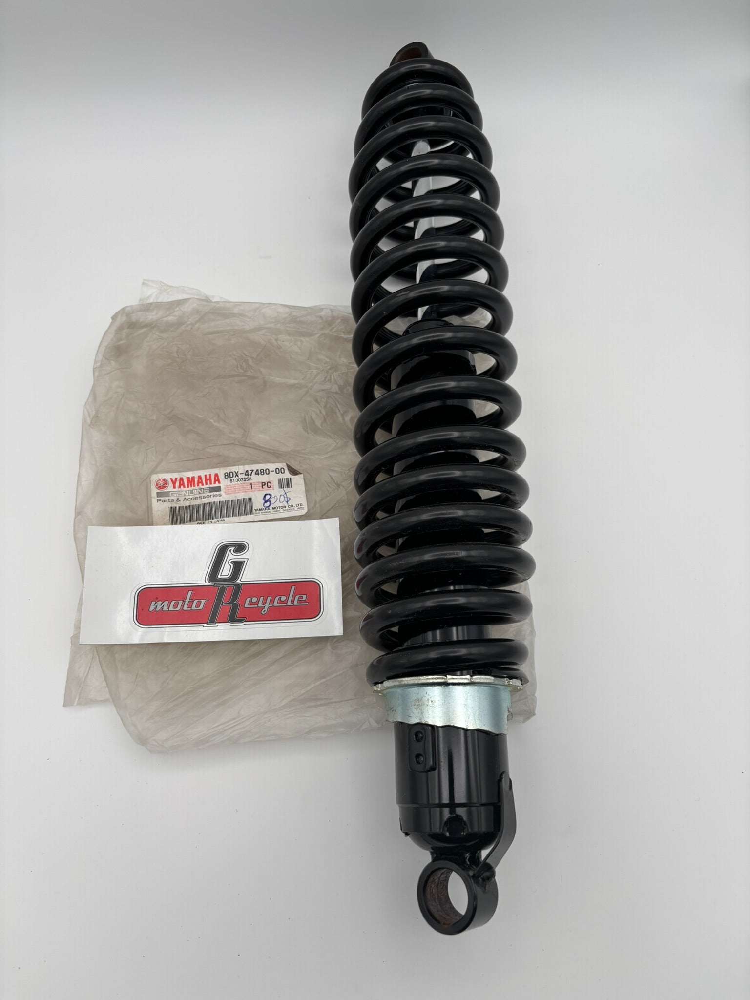 YAMAHA SHOCK ABSORBER 8DX-47480-00-00 Y238