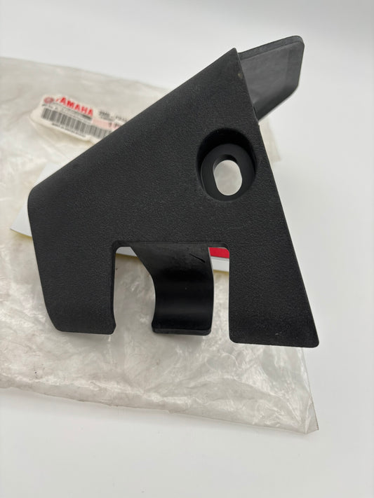 YAMAHA COVER LOWER 2 SUB 2MB-F3133-01-00 2MB-F3133-00-00 Y240