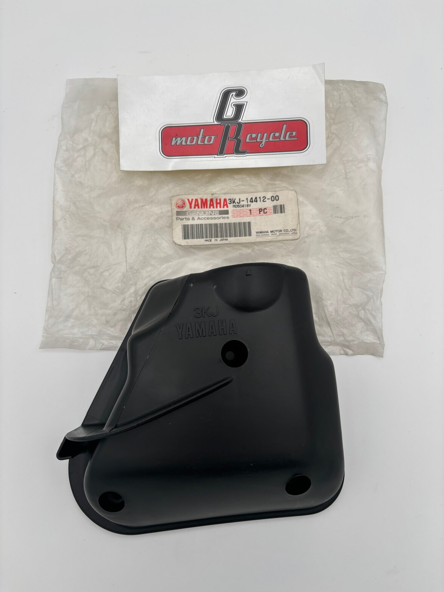 YAMAHA FILTER CASE CAP 3KJ-14412-00-00 Y240