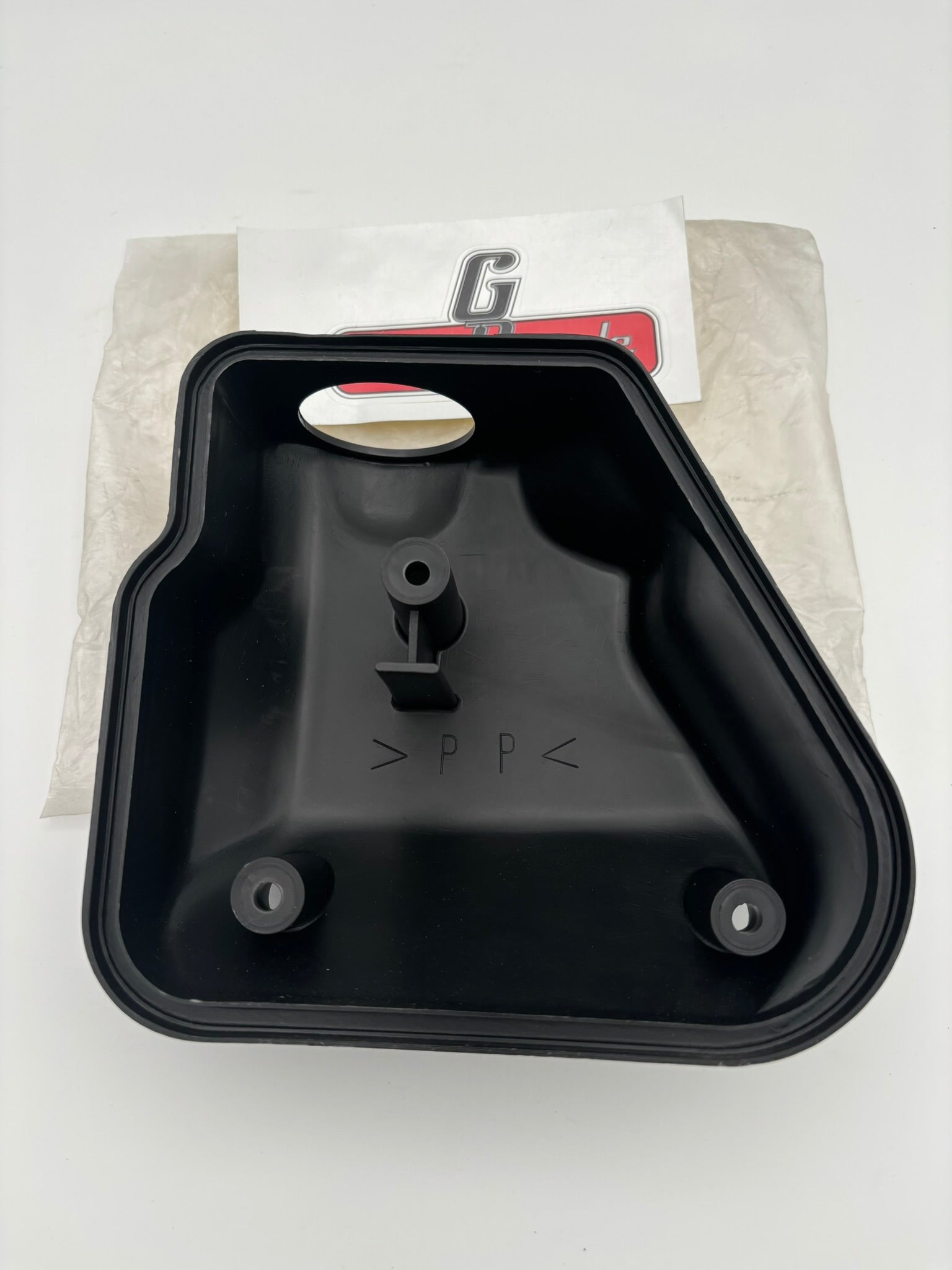 YAMAHA FILTER CASE CAP 3KJ-14412-00-00 Y240