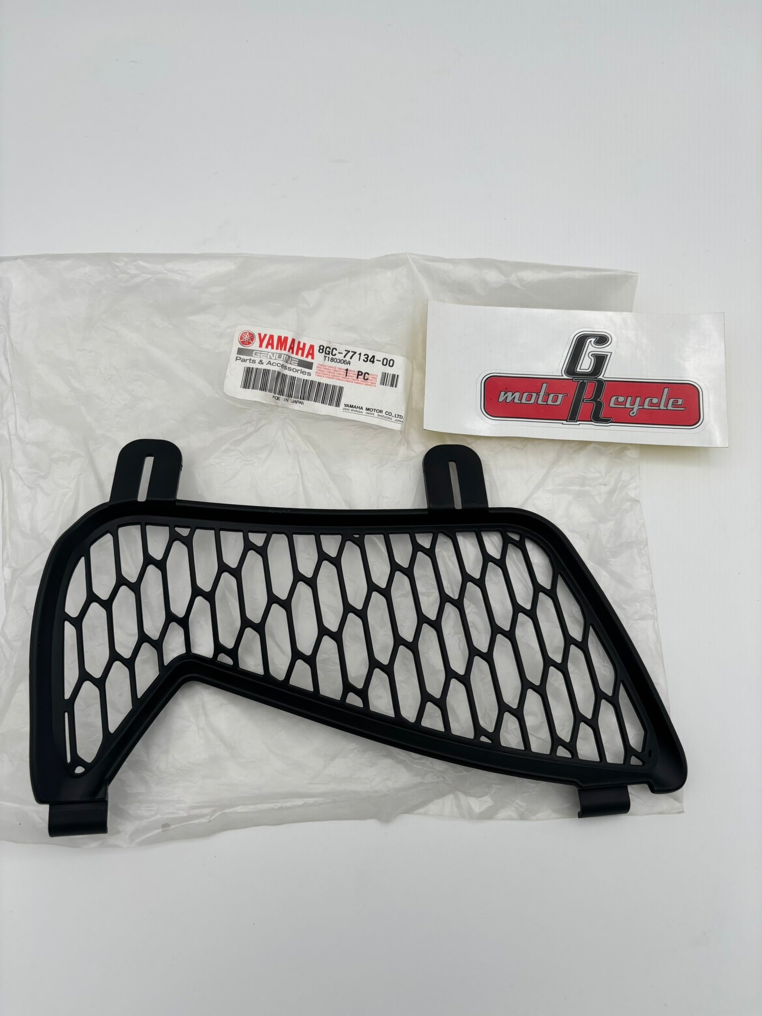 YAMAHA LOUVER 4 8GC-77134-00-00 Y240