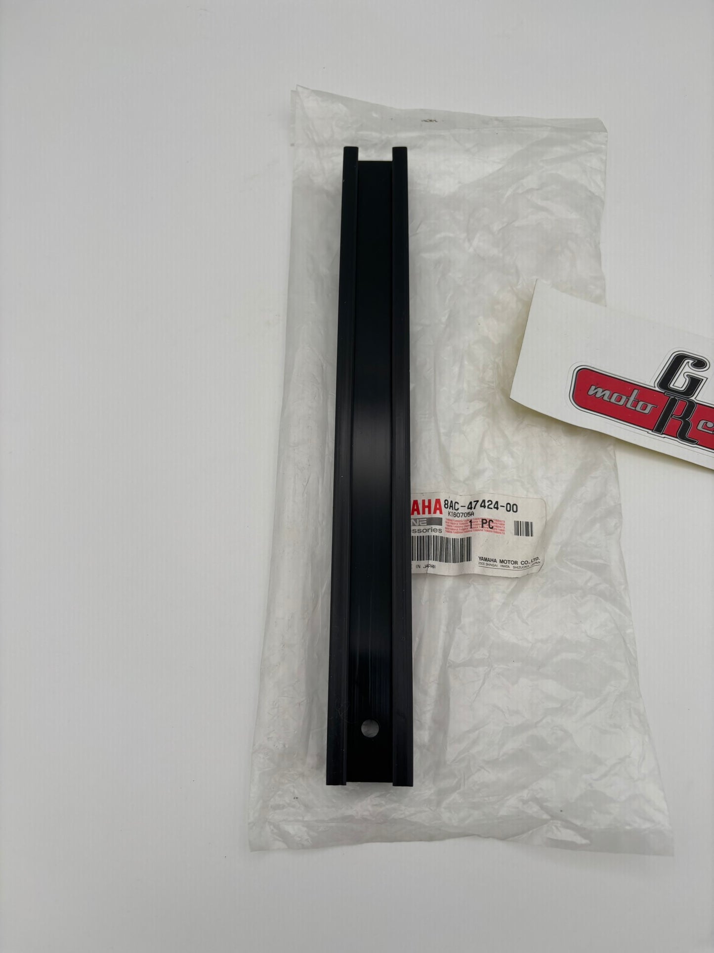 YAMAHA SLIDING RUNNER 8AC-47424-00-00 Y240