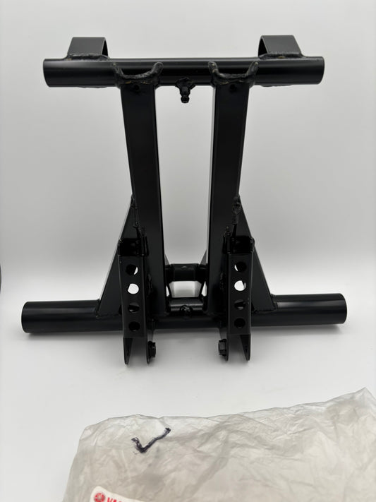 YAMAHA PIVOT ARM 2 8GS-47332-00-00 Y244