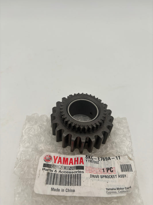 YAMAHA DRIVE SPROCKET ASSY 8KC-E769A-11-00 Y246