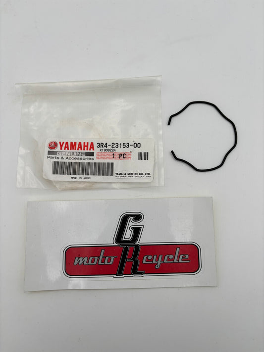 YAMAHA SNAP RING 3R4-23153-00-00 Y248