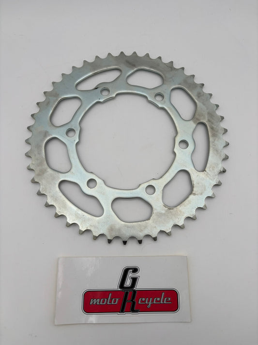 YAMAHA DRIVEN SPROCKET (45T) BS2-25445-00-00 Y249