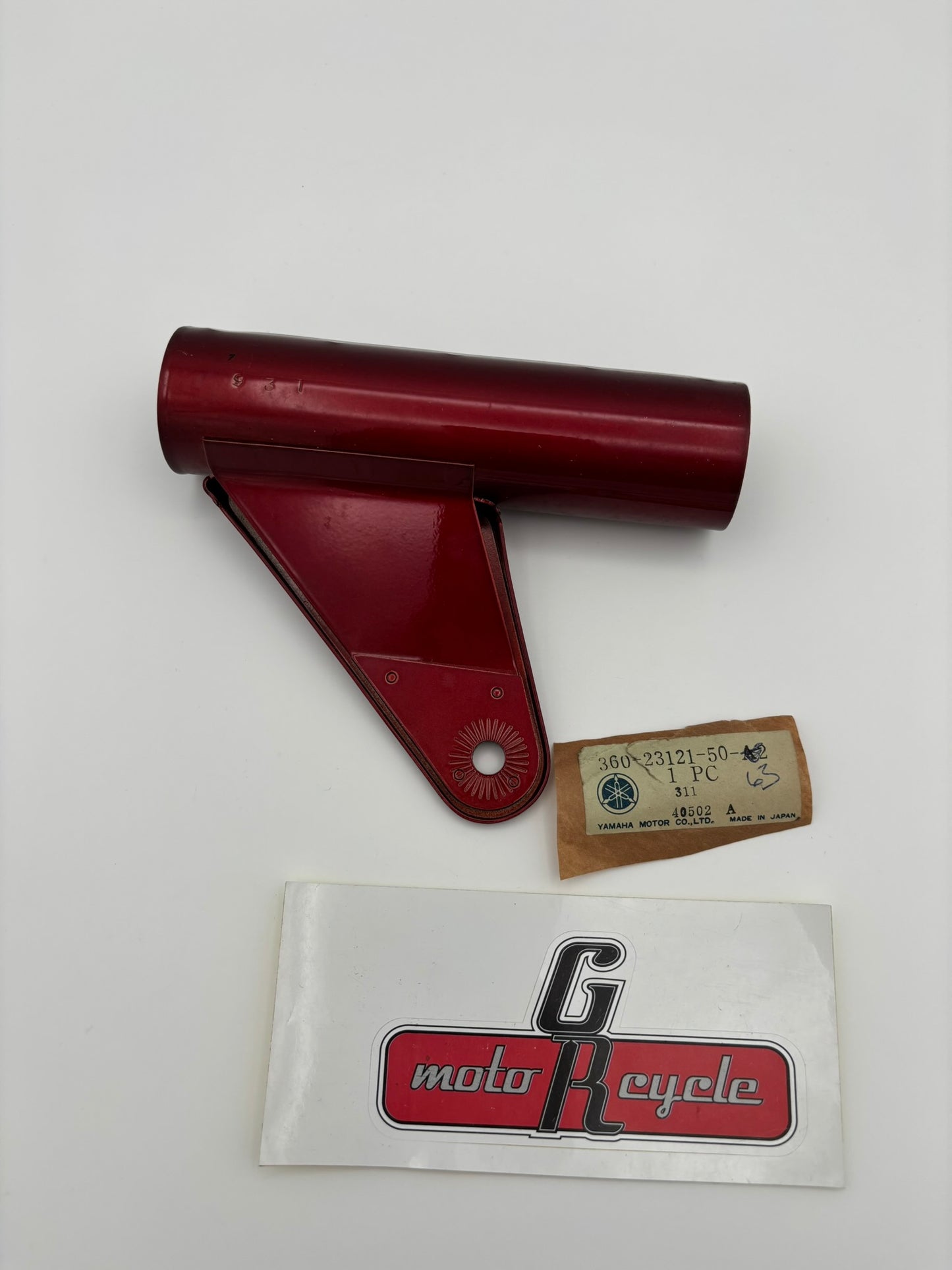 YAMAHA 1973 RD350 UPPER COVER 360-23121-50-A2 Y252