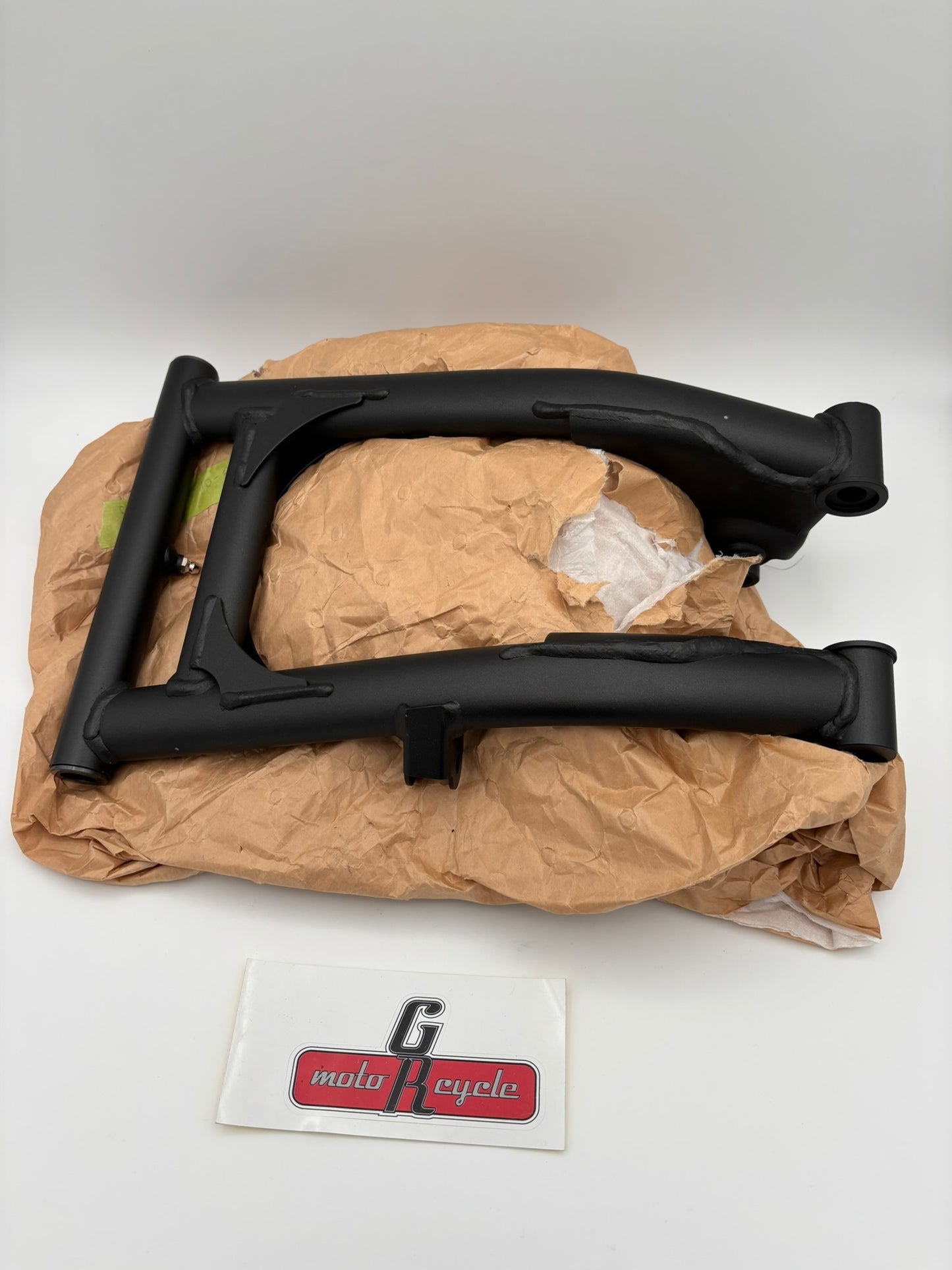 YAMAHA VK10 VK1NFP FRONT LOWER ARM COMP (RIGHT) 8GS-23580-10-00 Y254