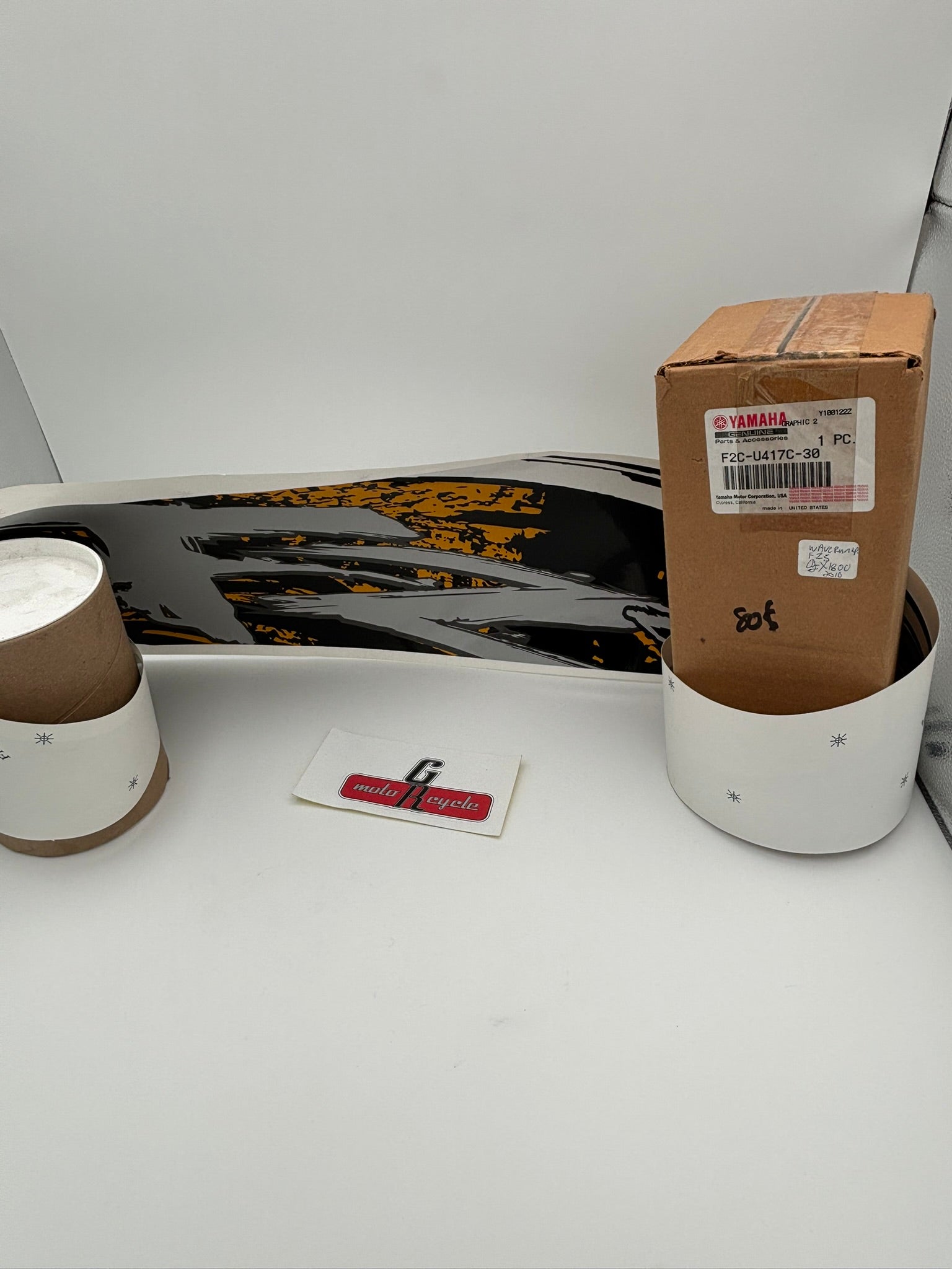 YAMAHA 2010 GX1800 RIGHT HAND GRAPHIC 2 FOR BLACK F2C-U417C-30-00 Y255