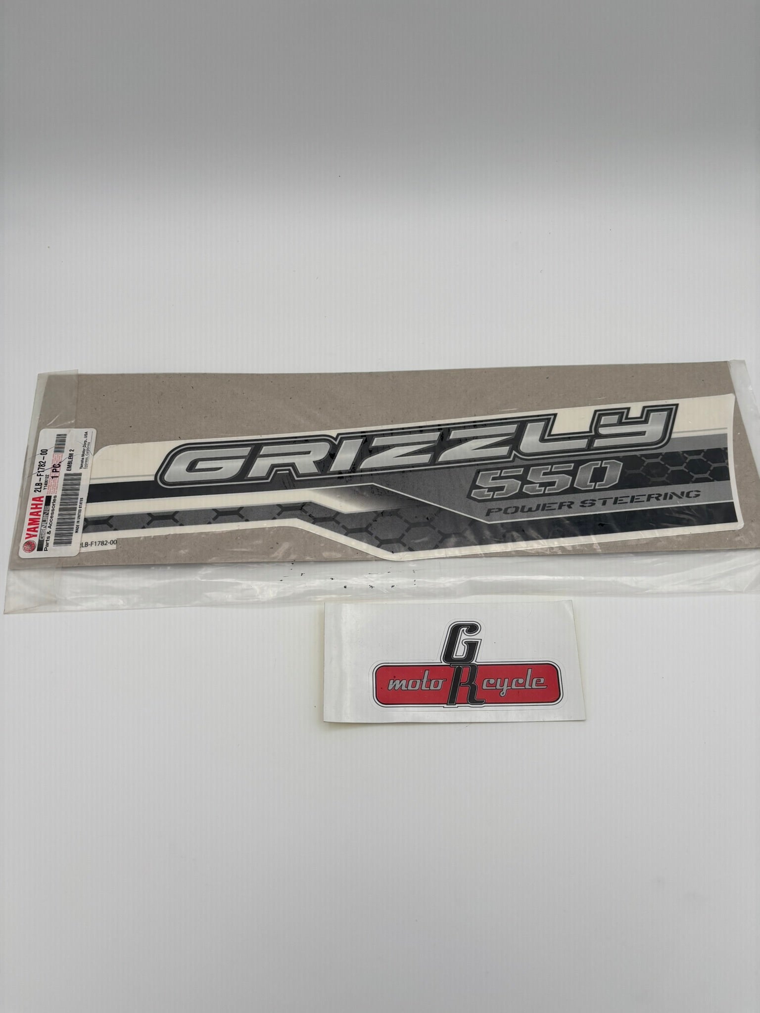 YAMAHA EMBLEM 2 2LB-F1782-00-00 Y255
