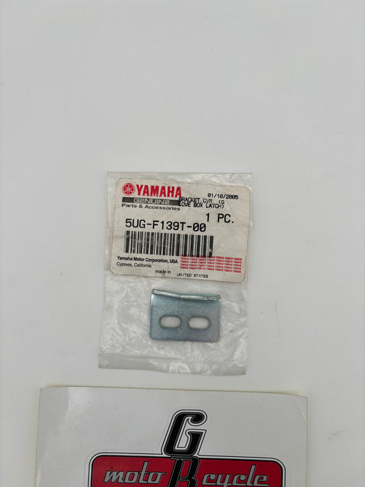 YAMAHA COVER BRACKET SUB 5UG-F139T-10-00 5UG-F139T-00-00 Y259
