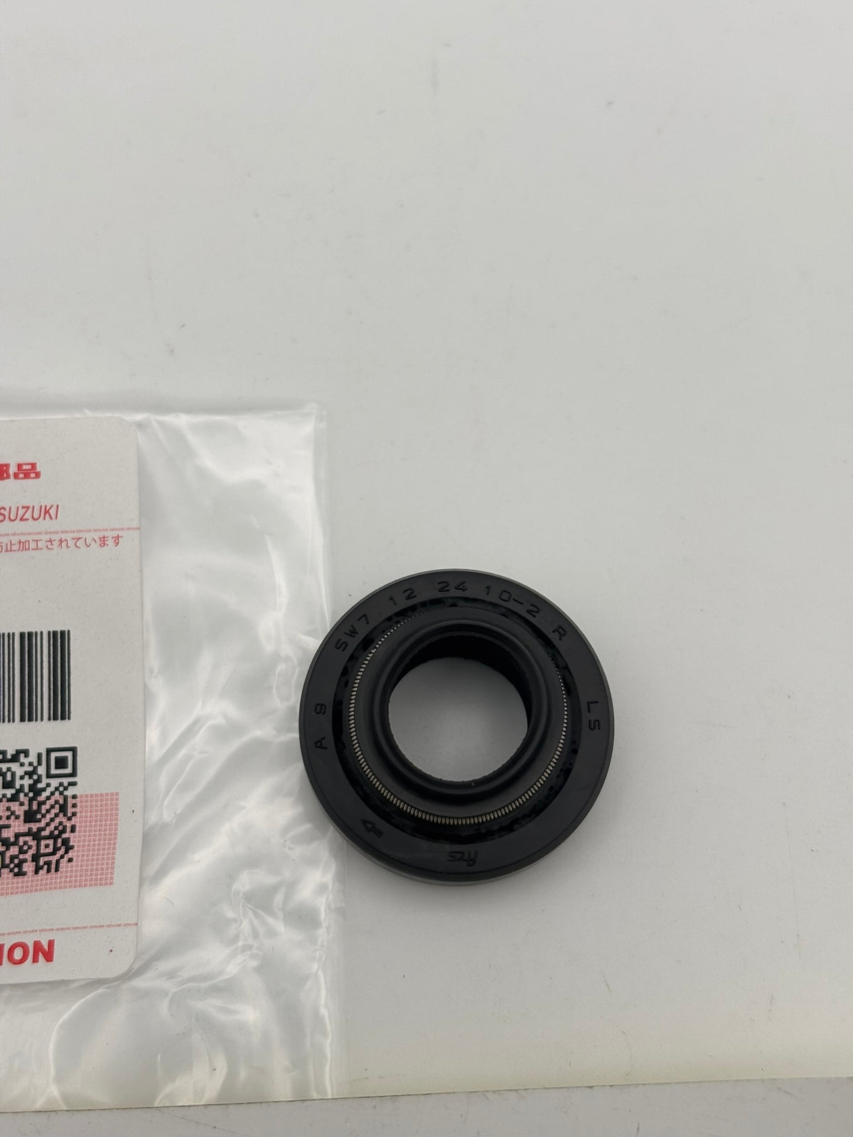 SUZUKI WATER PUMP SEAL (SUB 17461-28C10 ) 17461-03B00 S28