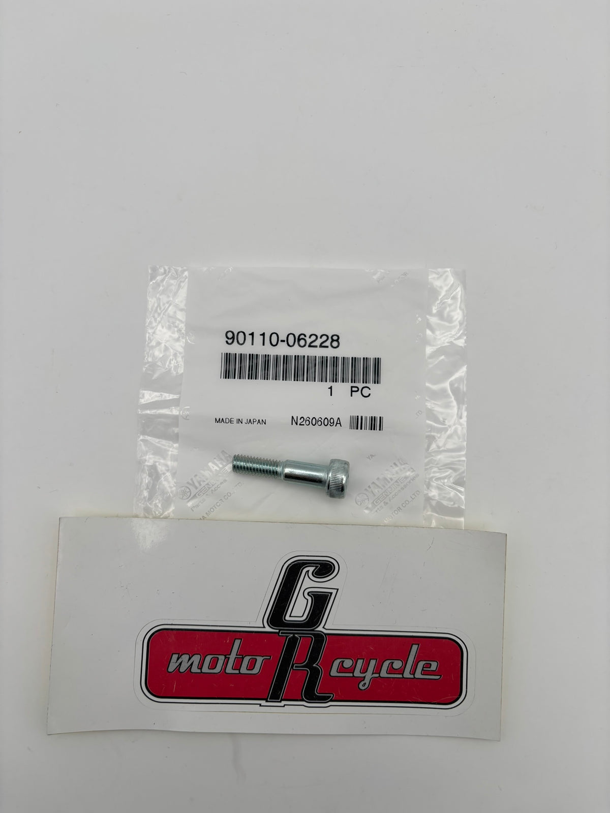 YAMAHA HEXAGON SOCKET HEAD BOLT 90110-06228-00 Y82