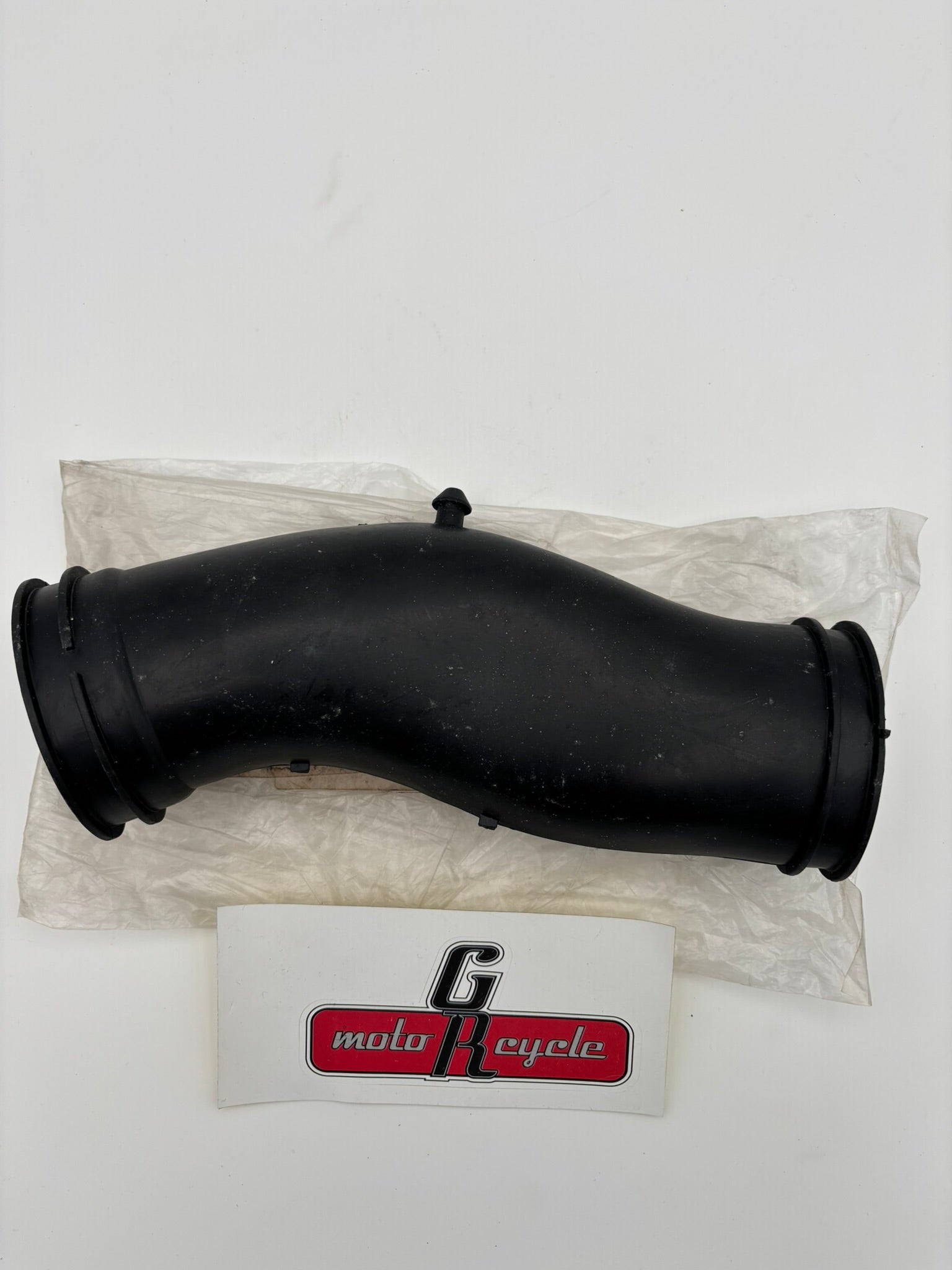YAMAHA SURGE TANK JOINT 5EB-1446F-00-00 Y271