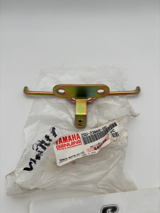 YAMAHA STEERING BRACKET 2GU-23868-00-00 Y271