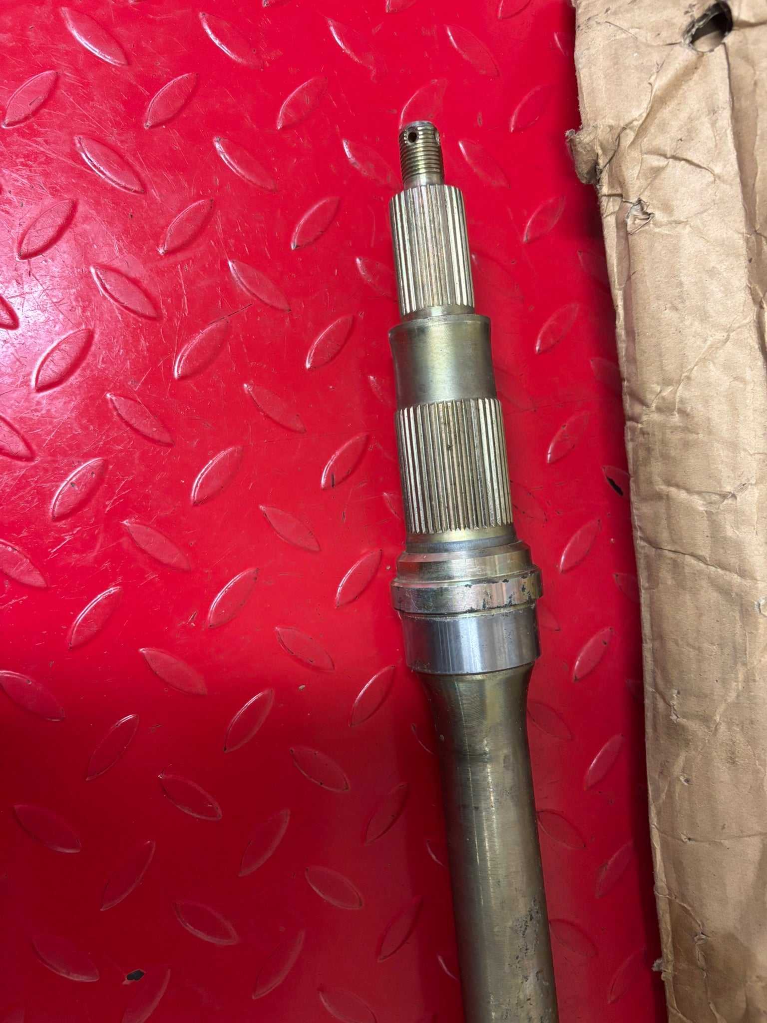 YAMAHA BIG BEAR 350 1987 - 95 REAR WHEEL AXEL 2HR-25381-03-00 YBOX