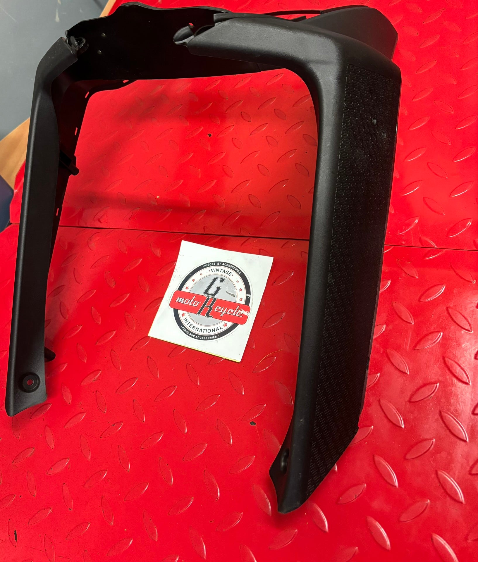 YAMAHA FENDER MOLE 1CD-F1519-00-00 YBOX