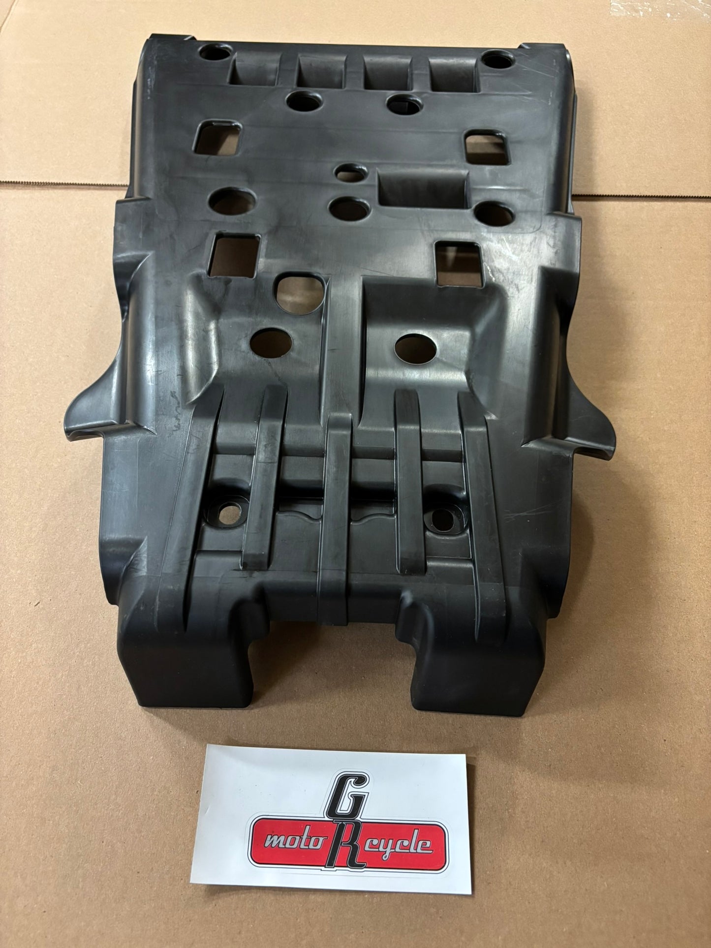 YAMAHA ENGINE GUARD 3 B16-F147F-01-00 YBOX