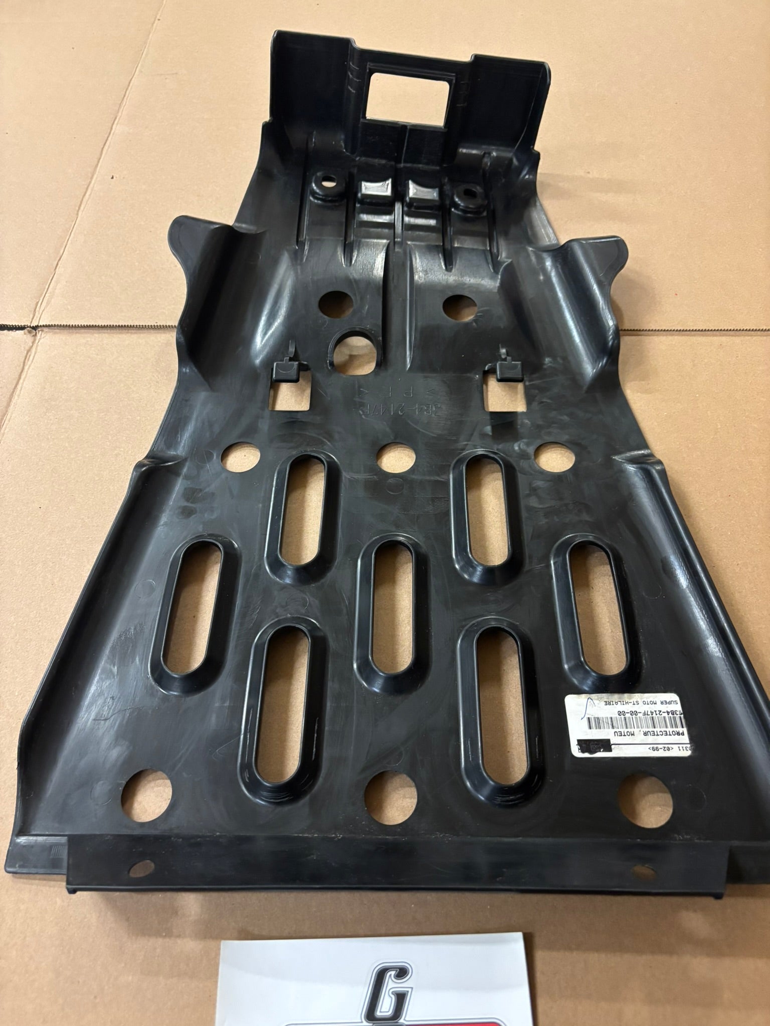 YAMAHA ENGINE GUARD 3 SUB 1HP-F147F-00-00 3B4-2147F-00-00 YBOX