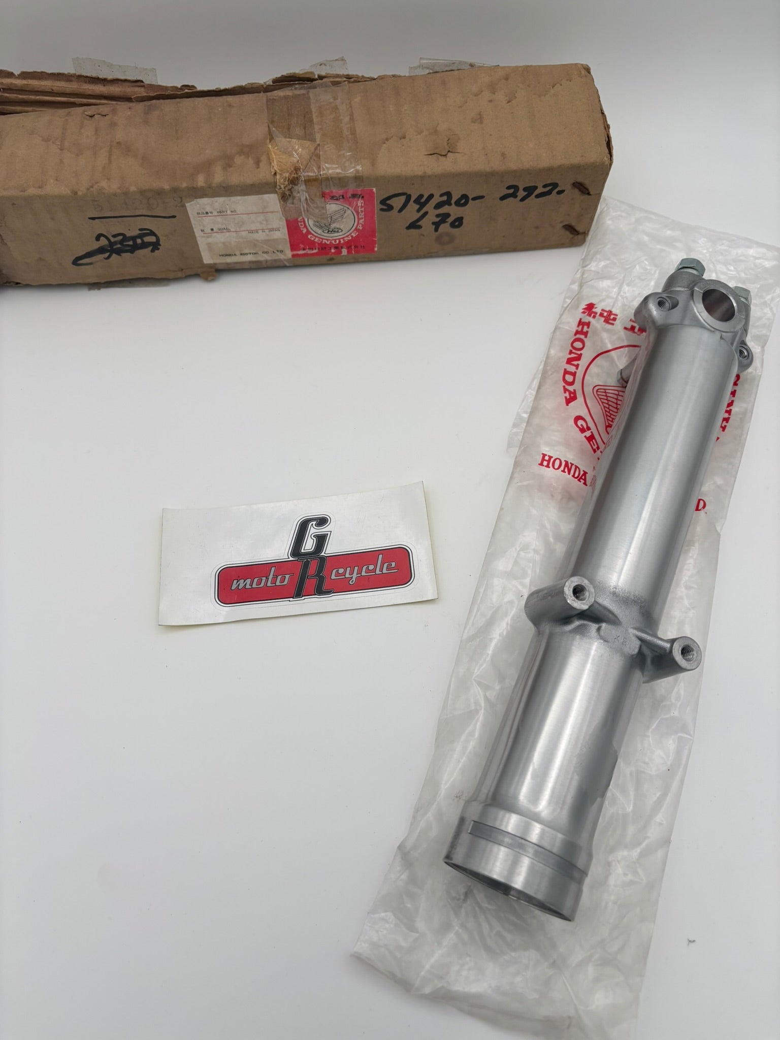HONDA FORK BOTTOM CASE 51420-292-670 H194