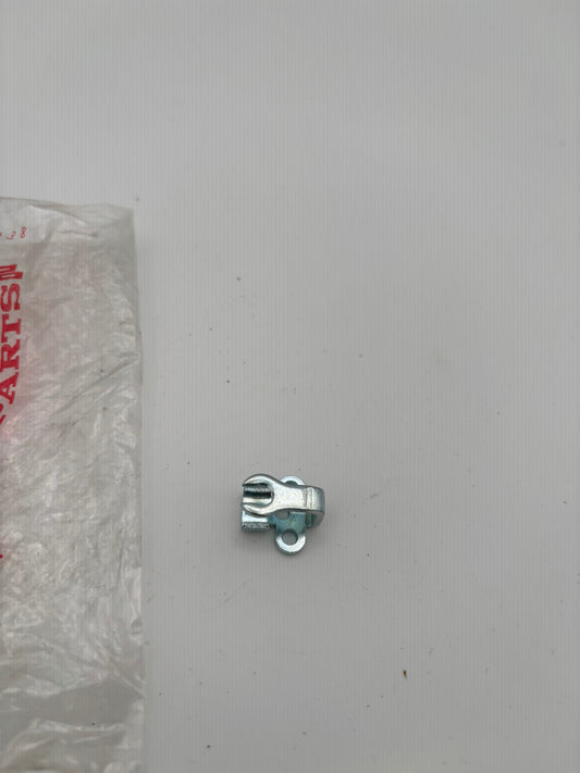 HONDA NEEDLE PLATE SUB 16032-300-004 16115-300-004 H204