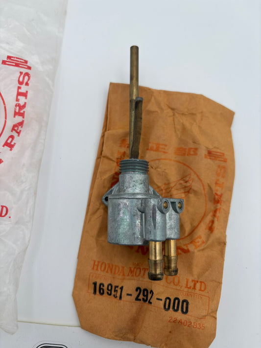 HONDA GAS TANK PETCOCK BODY 16951-292-000 H208