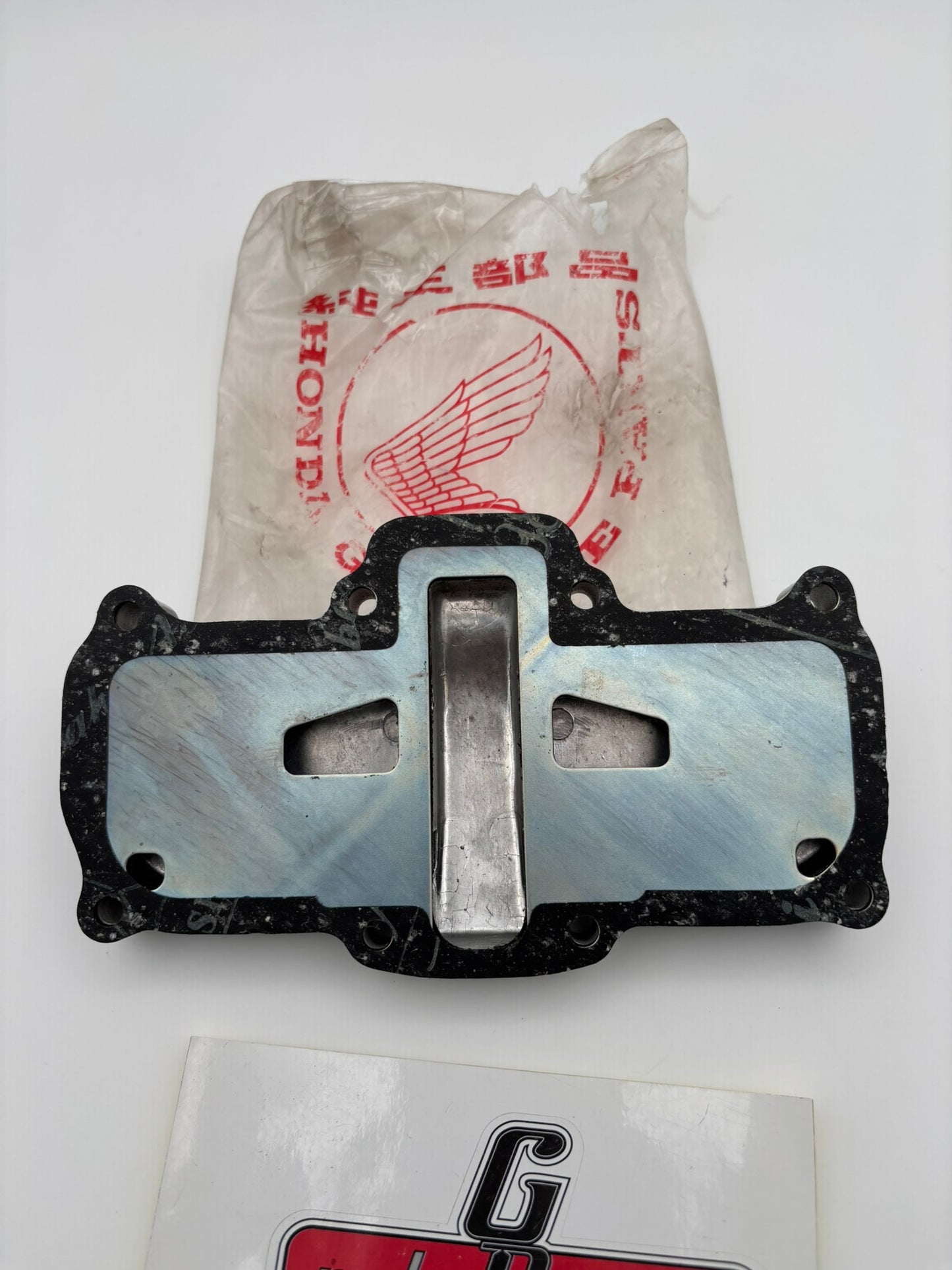 HONDA CYLINDER HEAD COVER A 12311-292-020 H211