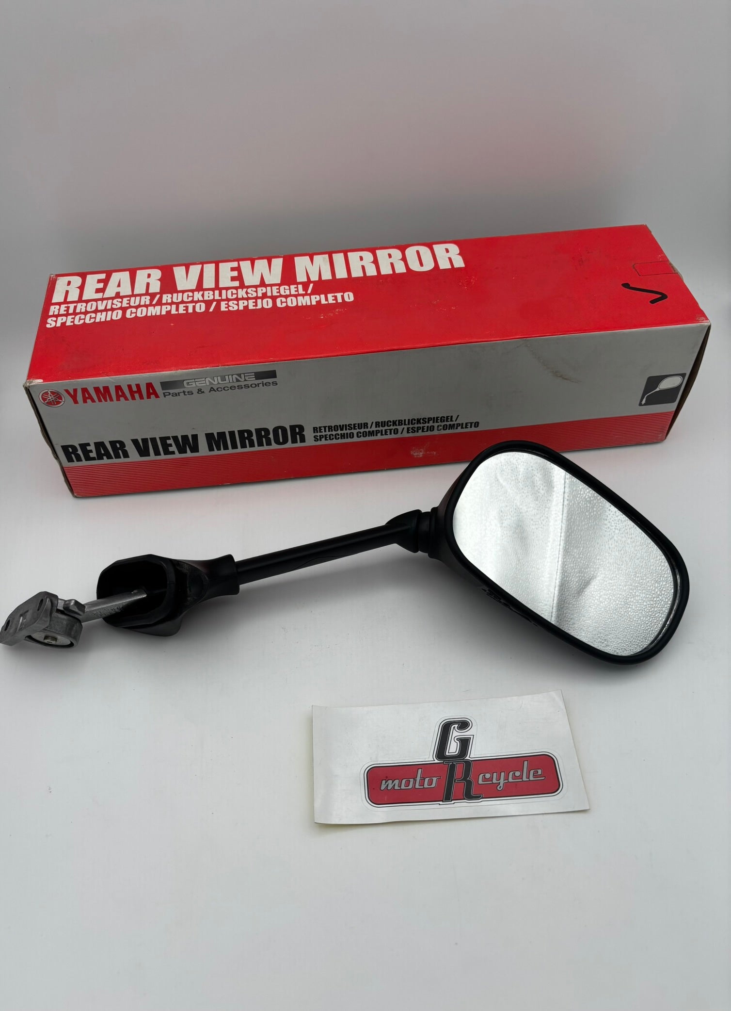 YAMAHA USED RIGHT REAR VIEW MIRROR (DAMEGED) (SUB 4B5-26290-00-00 4B5-26290-09-00 ) 4B5-26290-19-00-U Y272