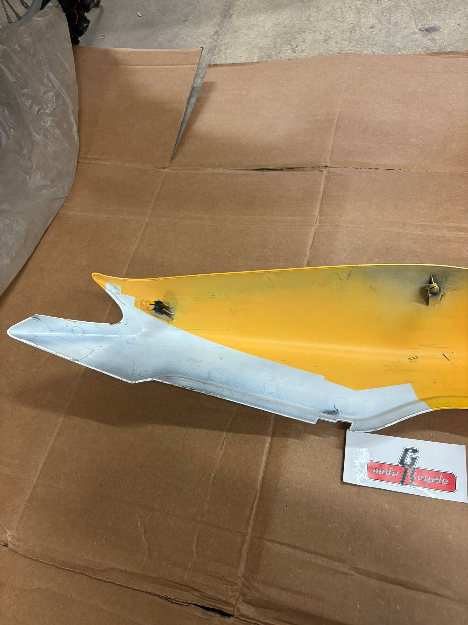 HONDA RIGHT SIDE COVER SET *TYPE 1* (WL) 83612-MAL-B40ZA HBOX