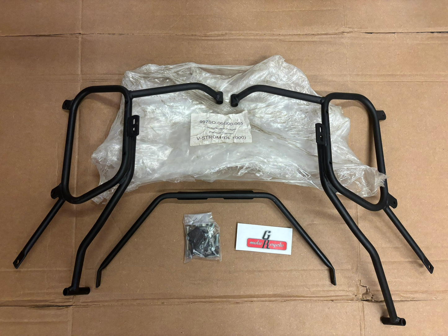 SUZUKI  V-STROM (DL 1000) PANNIER CARRIER 997SO-06G00-065 SBOX