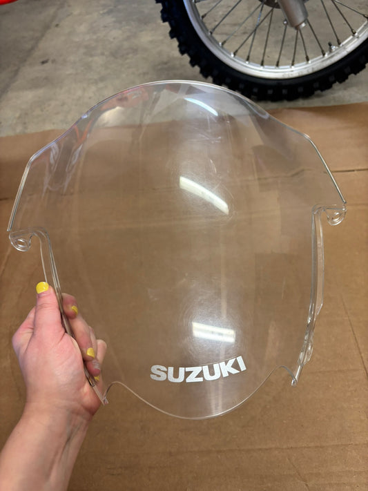 SUZUKI USED WINDSHIELD WINDSCREEN SUB 94610-38G01-YD8 94610-38G00-YD8-U1 SBOX