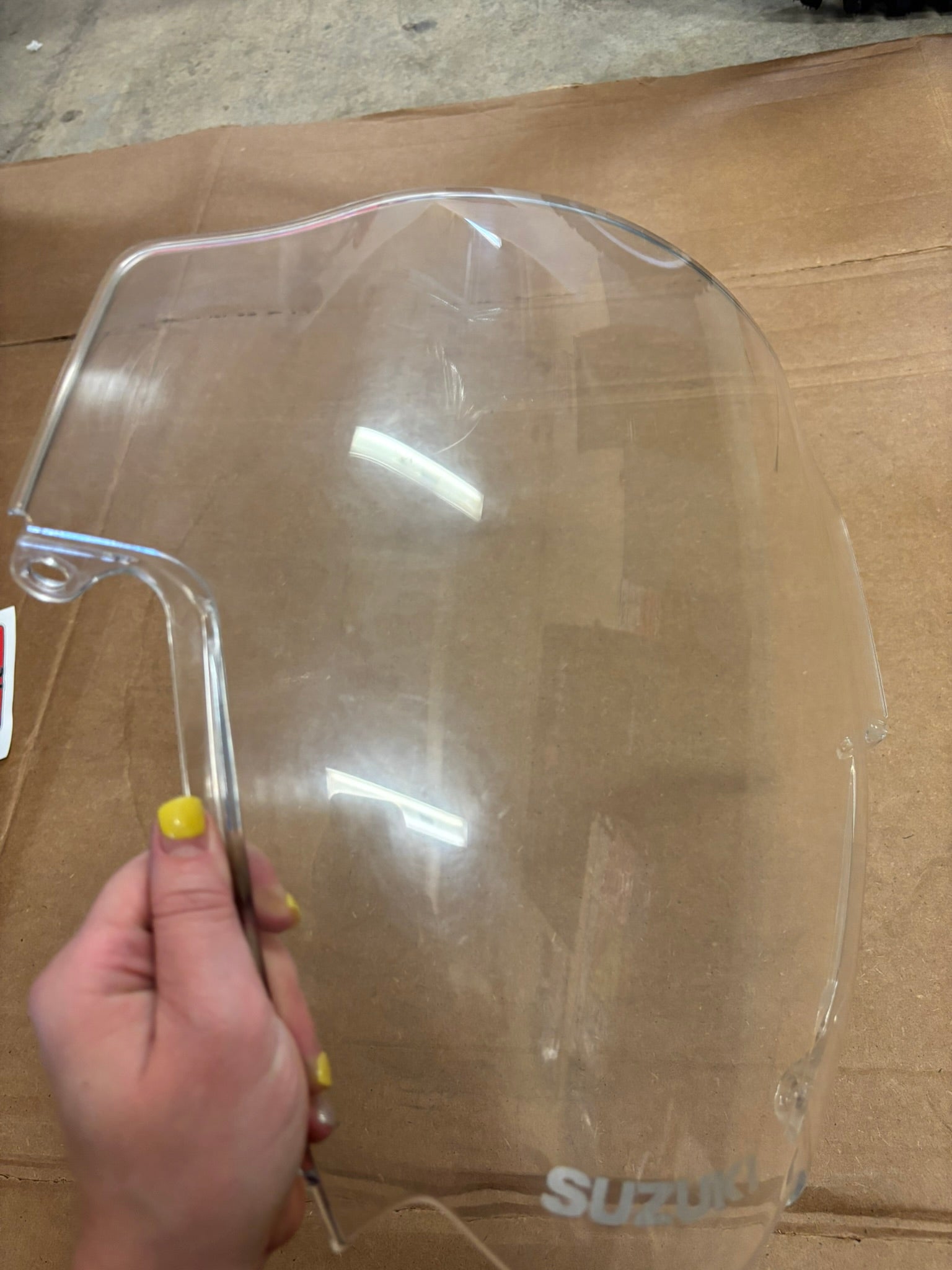 SUZUKI USED WINDSHIELD WINDSCREEN SUB 94610-38G01-YD8 94610-38G00-YD8-U1 SBOX
