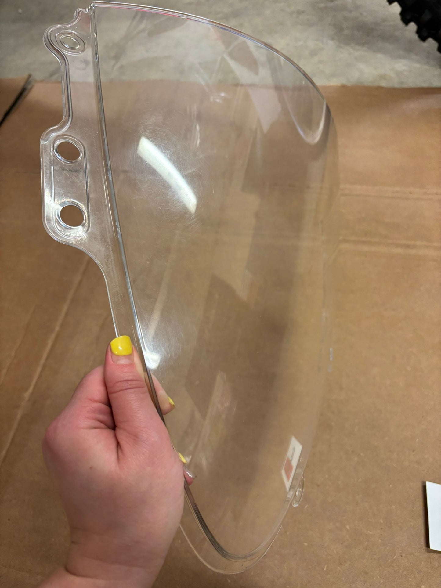 SUZUKI USED WINDSHIELD WINDSCREEN 94611-29G00 SBOX