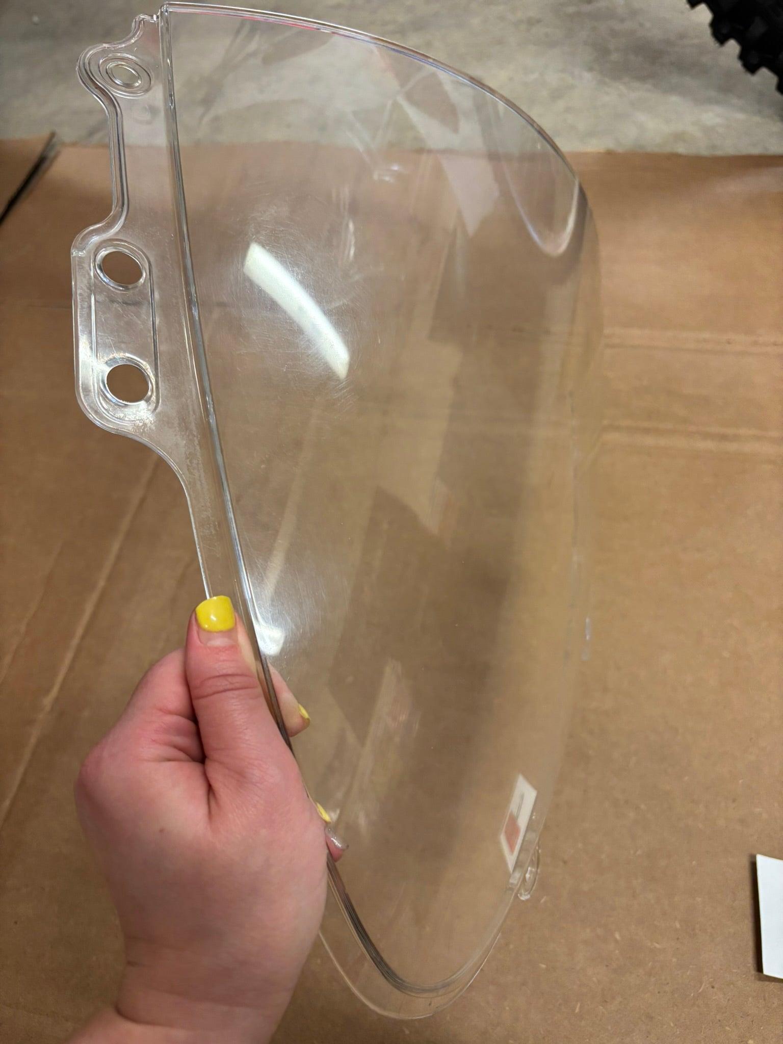 SUZUKI USED WINDSHIELD WINDSCREEN 94611-29G00 SBOX