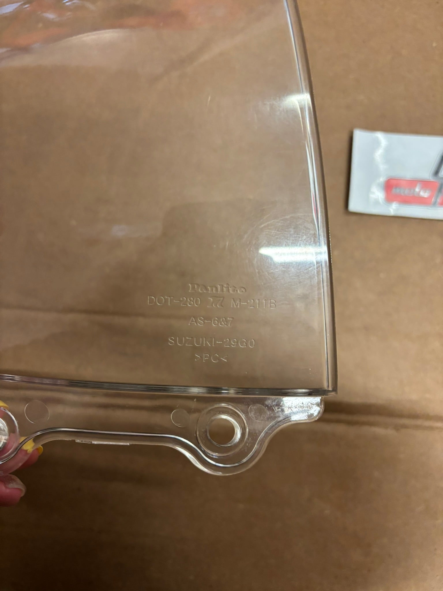 SUZUKI USED WINDSHIELD WINDSCREEN 94611-29G00 SBOX