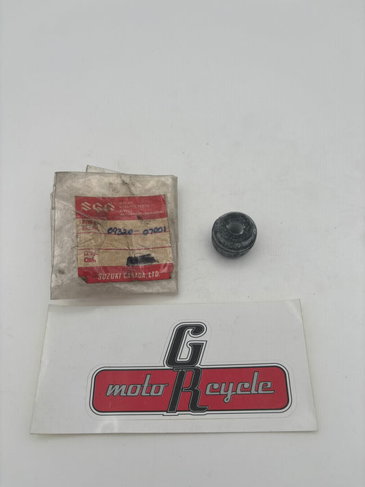 SUZUKI SIDE STAND BUFFER 09320-07001 S69