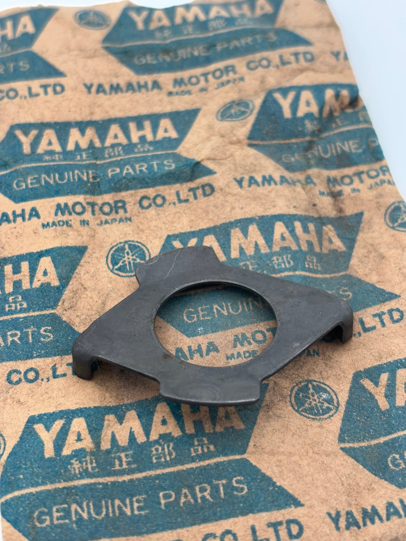 YAMAHA LOCK WASHER 90215-22206-00 Y98