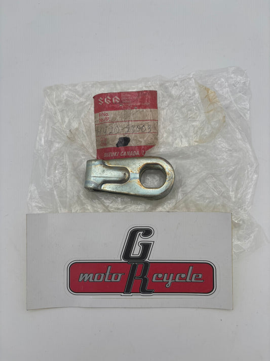SUZUKI CHAIN ADJUSTER SUB 61420-28004 61420-28003 S72