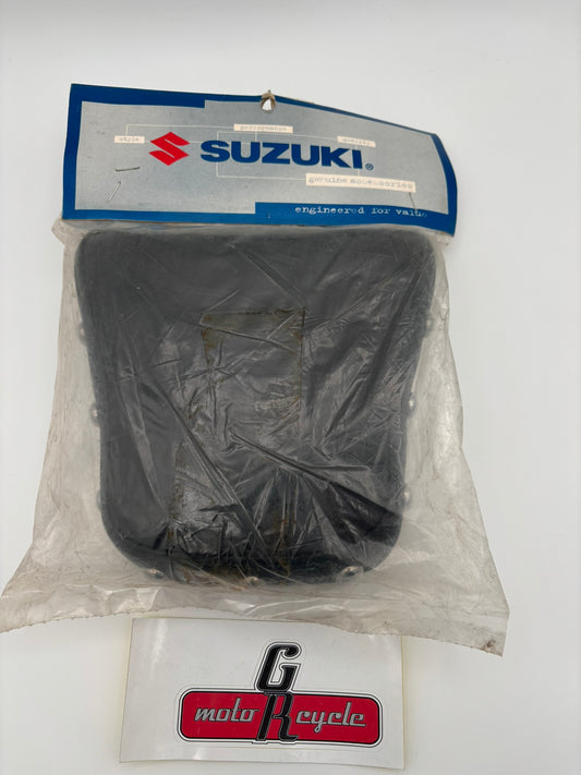 SUZUKI BELL SHAPE STUDDED BACKREST PAD UNIVERSAL FIT SUB 990A0-71004 99950-70231-SPD S75