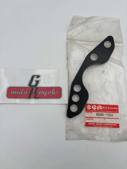 SUZUKI SPEEDOMETER PANEL 36386-17E00 S77