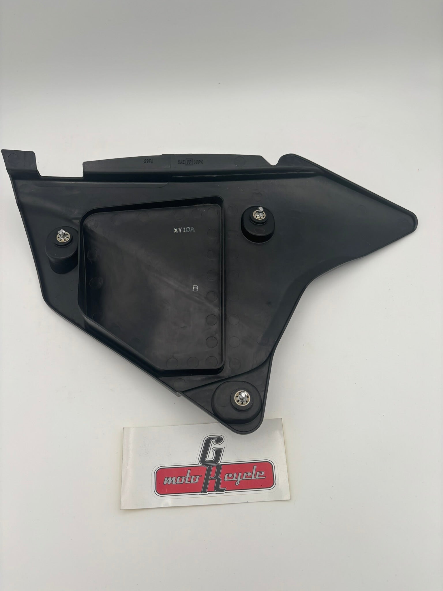 SUZUKI USED AIR CLEANER CAP SUB 13740-29FA2-019 13740-29FA1-019-U S80