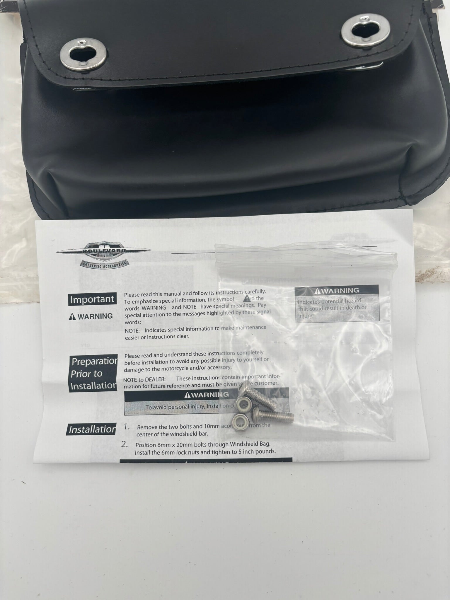 SUZUKI BOULEVARD CLASSIC WINDSHIELD BAG 990A0-77013 S81