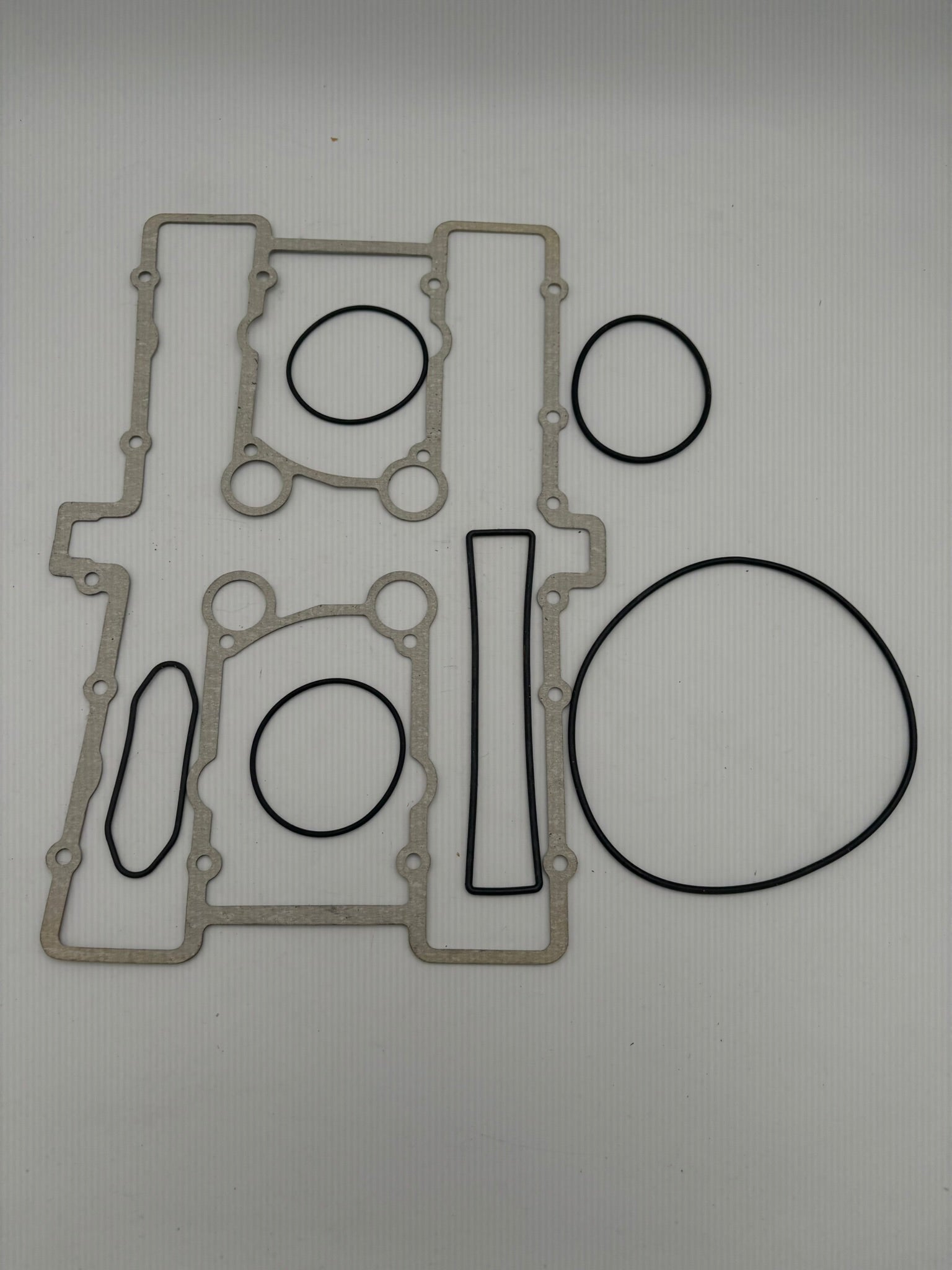 SUZUKI GASKET SET (INCOMPLETE) SUB 11400-49892 11400-49898 11400-49890-I S83